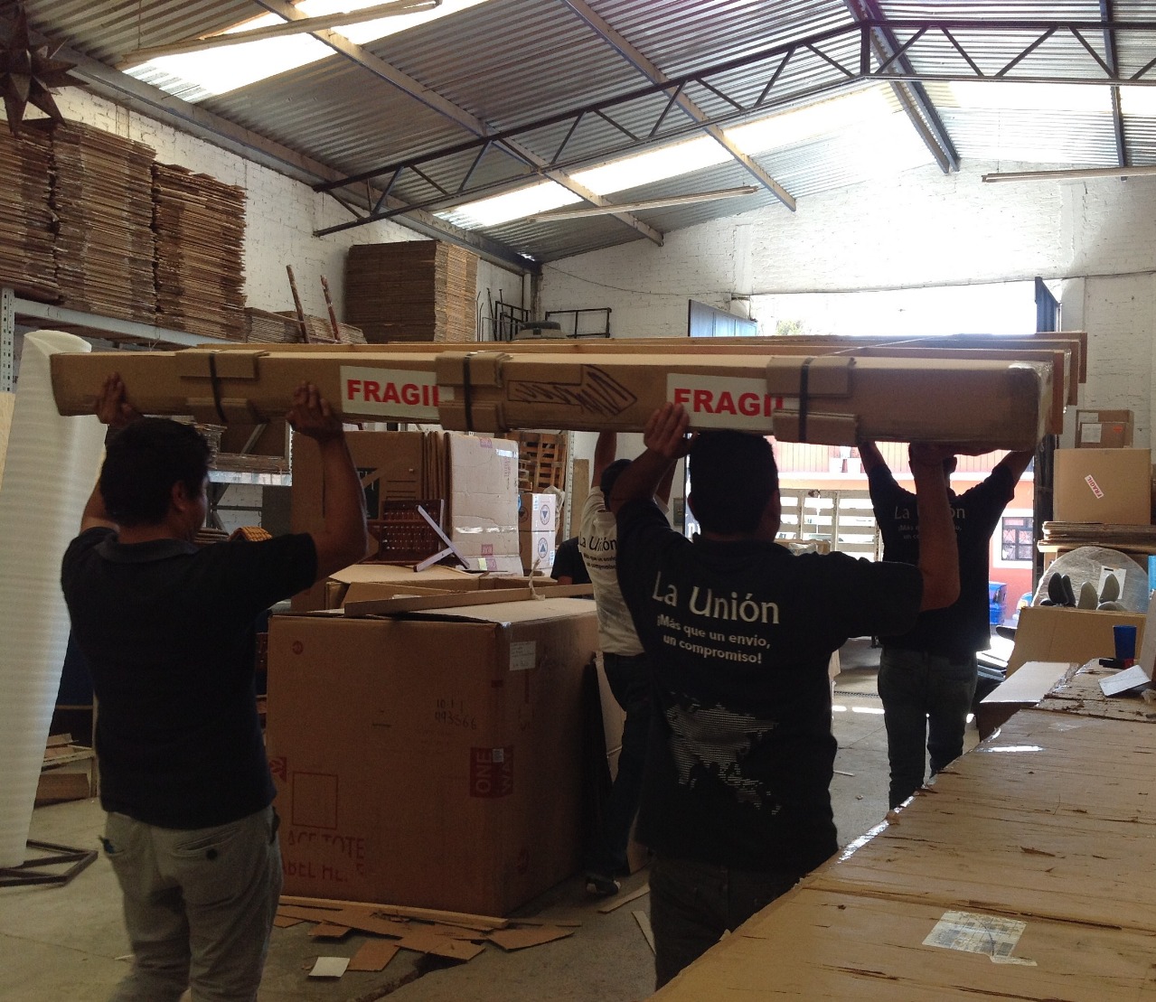 Team handling packages